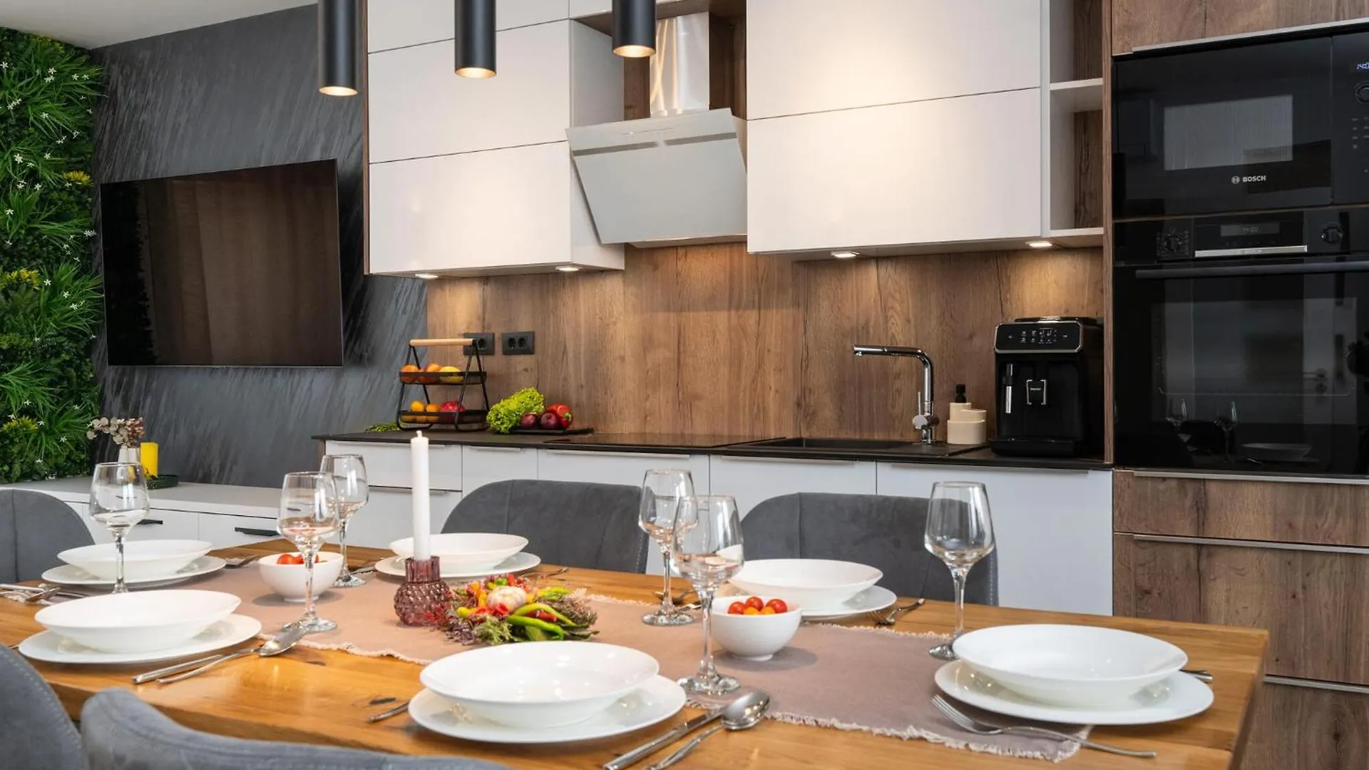Stunning Home In Stinjan With Wifi 0*,